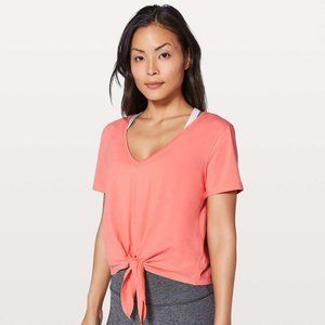 Lululemon Knot Gonna Fly Tee